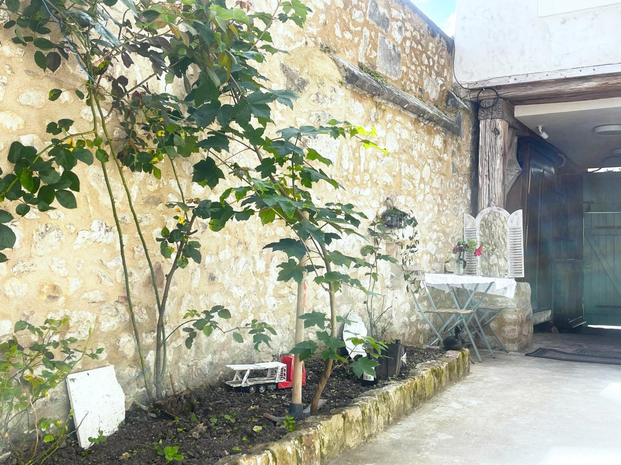 Place Sainte Marguerite Provins Ngoại thất bức ảnh